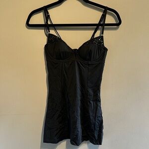 🌸Chic Black Chemise with Sequin Detail